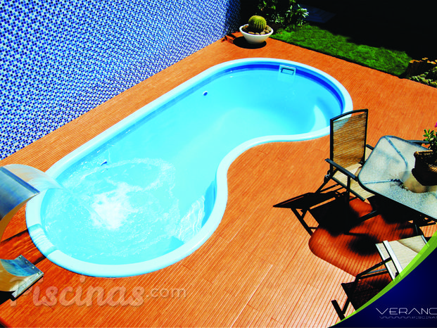 Piscina modelo feijão