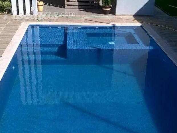 Piscina personalizada.